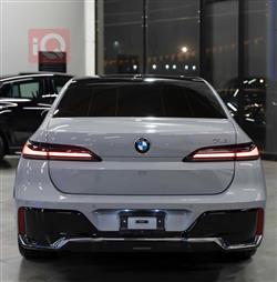 بي ام دبليو الفئة 7